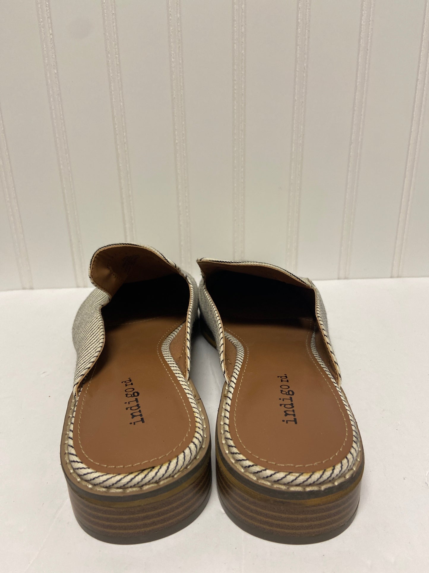 Shoes Flats By Indigo Rd  Size: 8.5