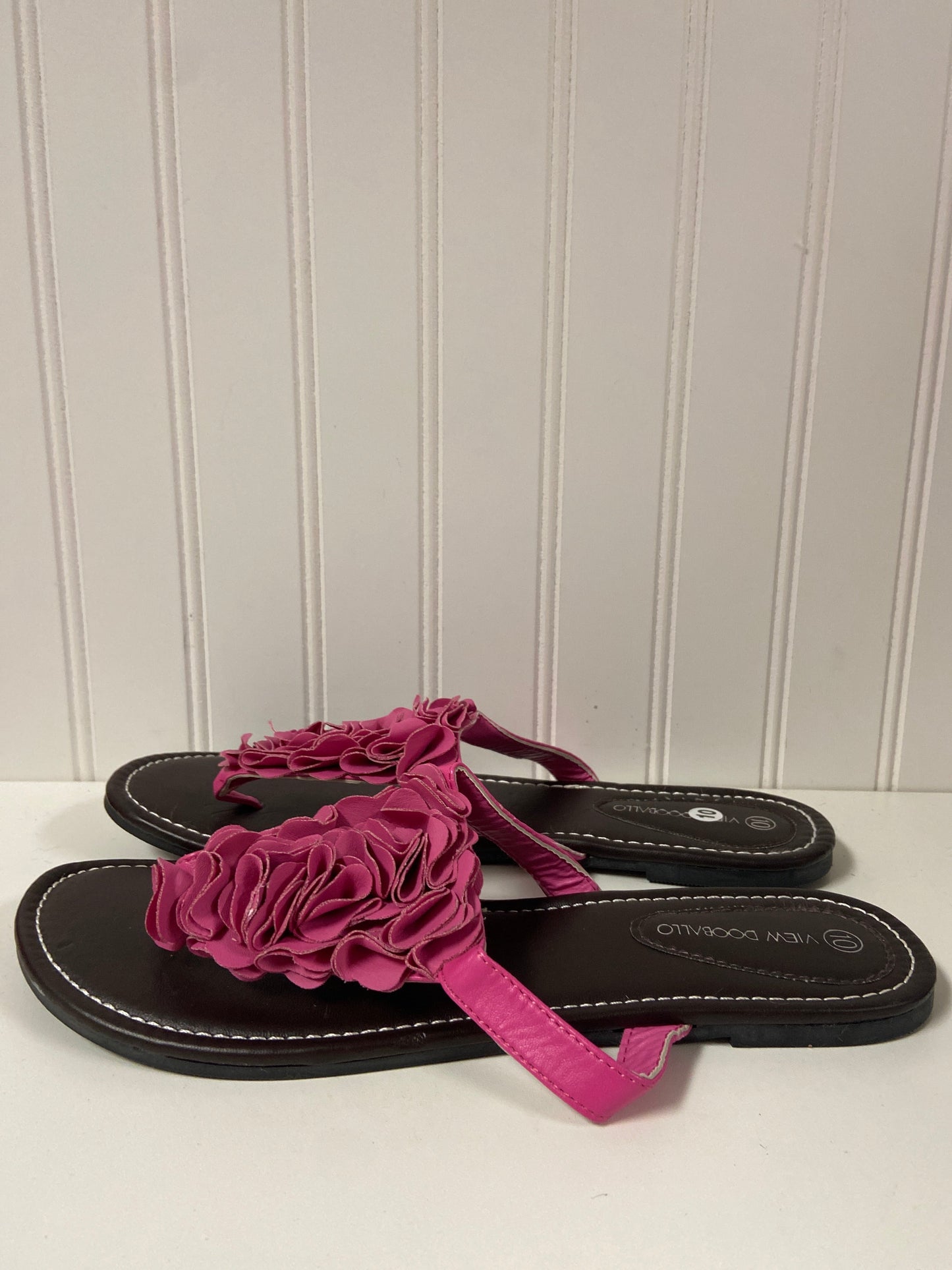 Pink Sandals Flip Flops Clothes Mentor, Size 10