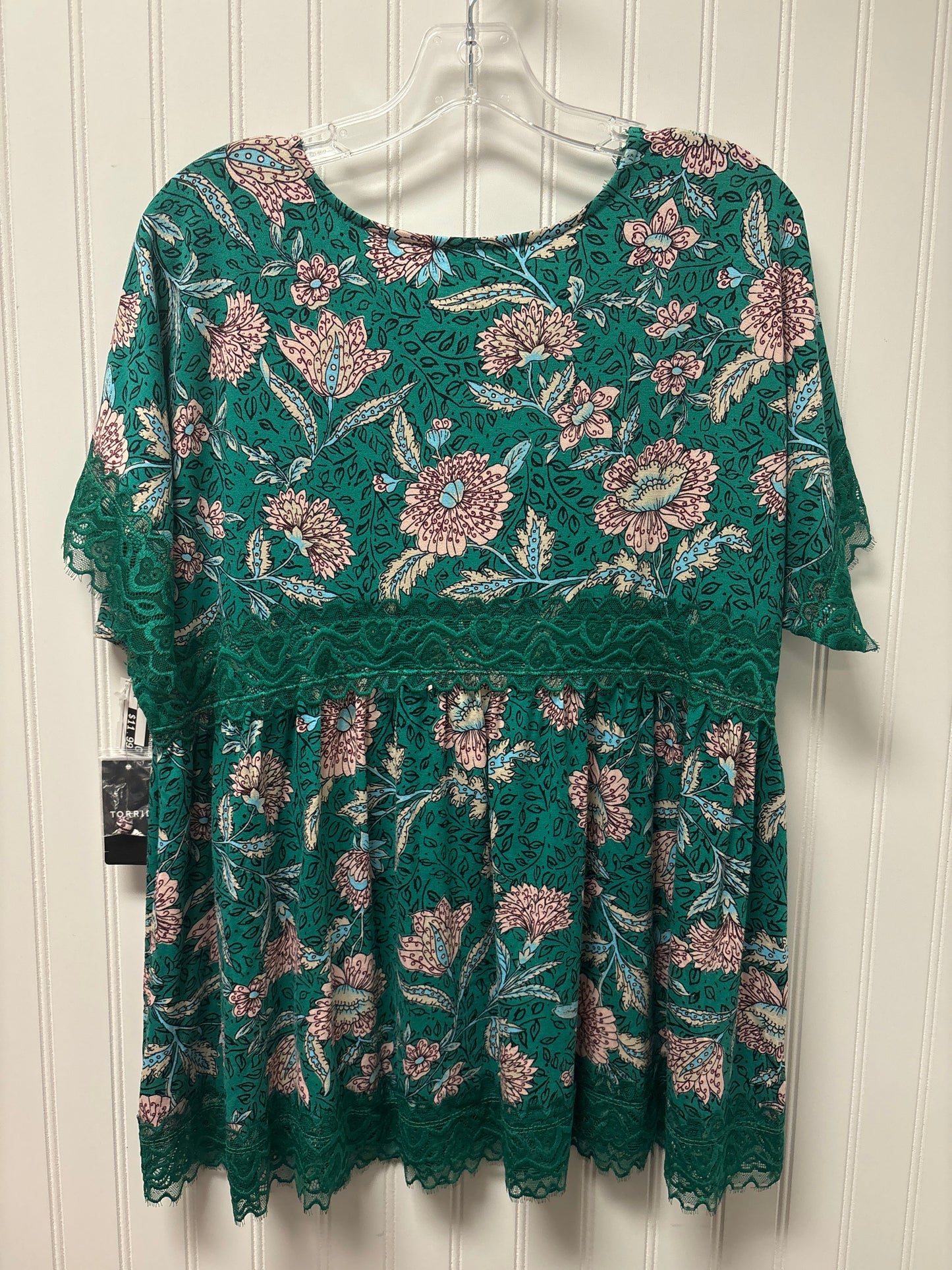 Green Top Short Sleeve Torrid, Size 1x