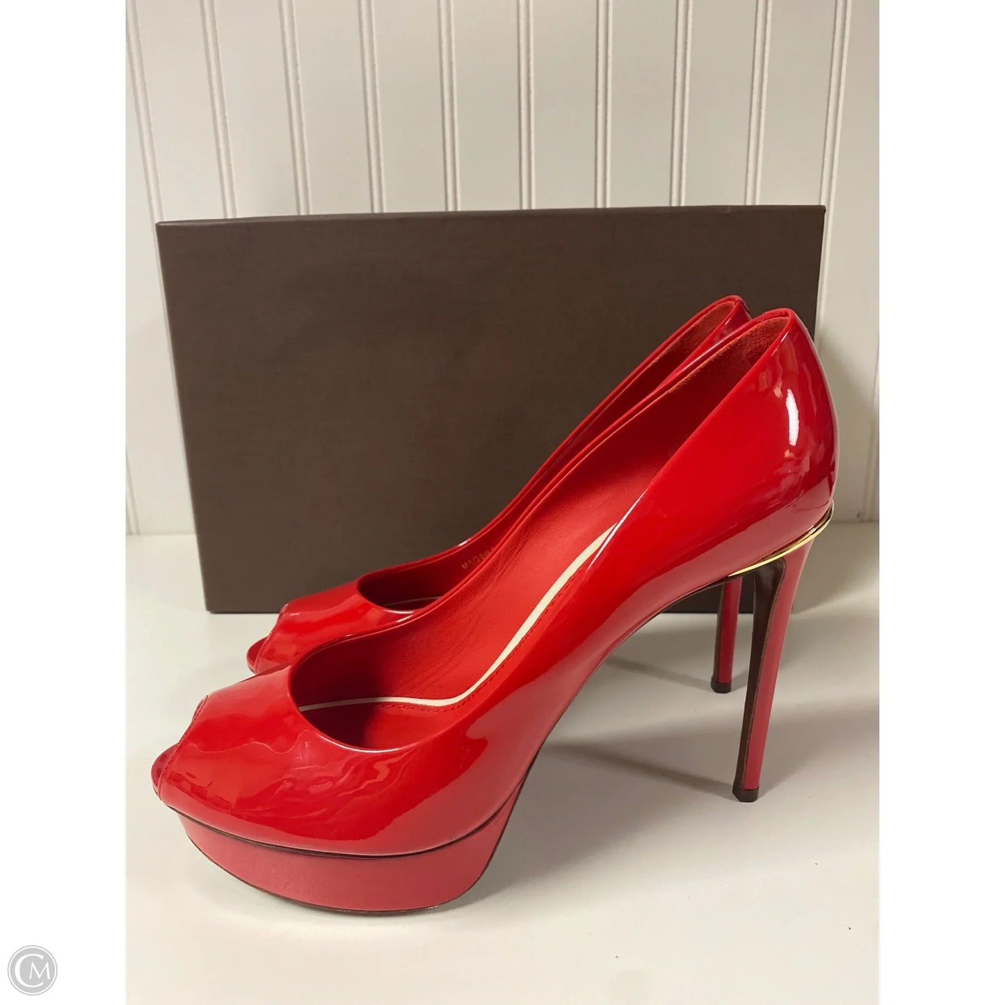 Shoes Luxury Designer By Louis Vuitton In Red, Size: 8.5