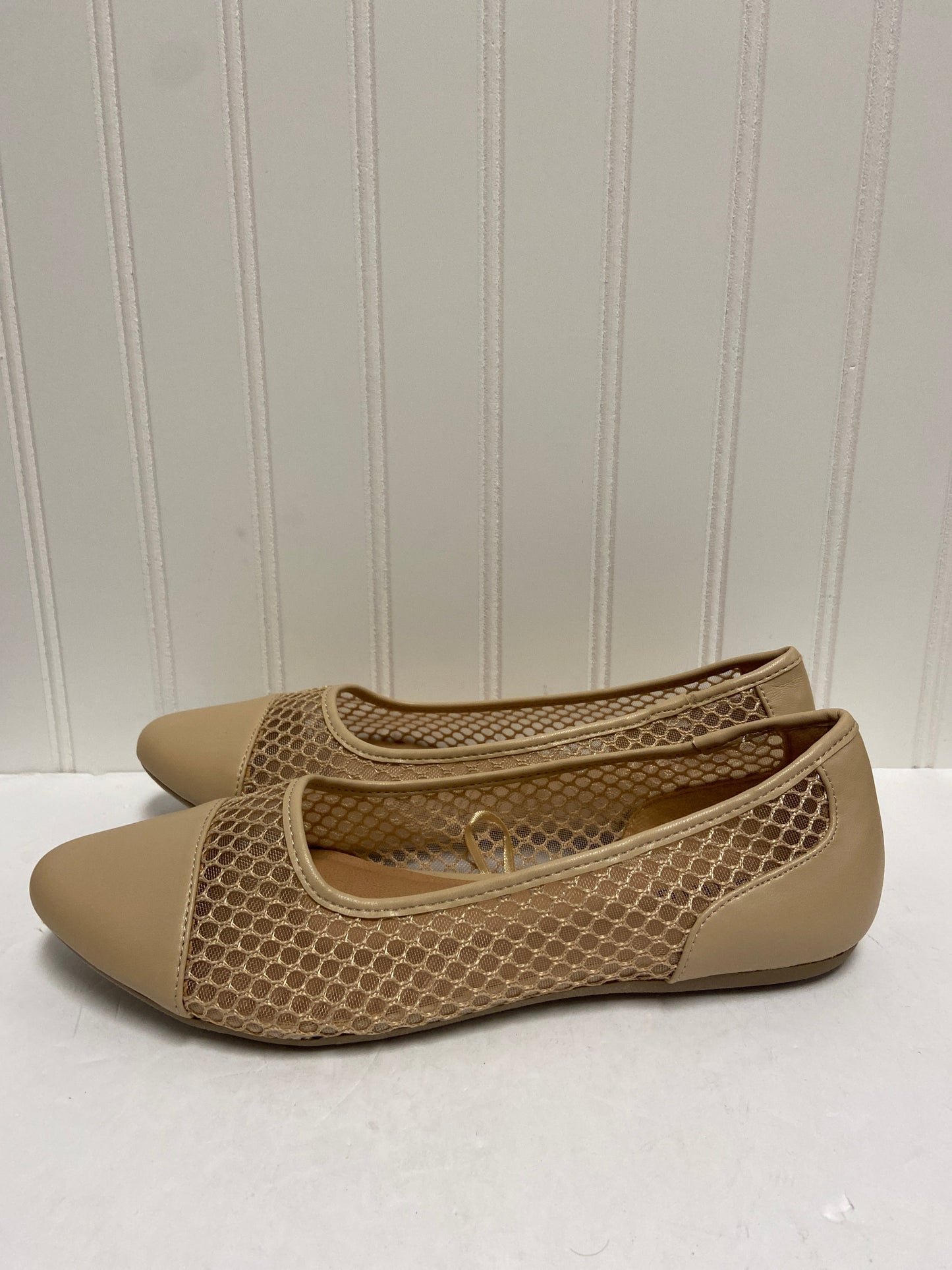 Shoes Flats By Torrid  Size: 9