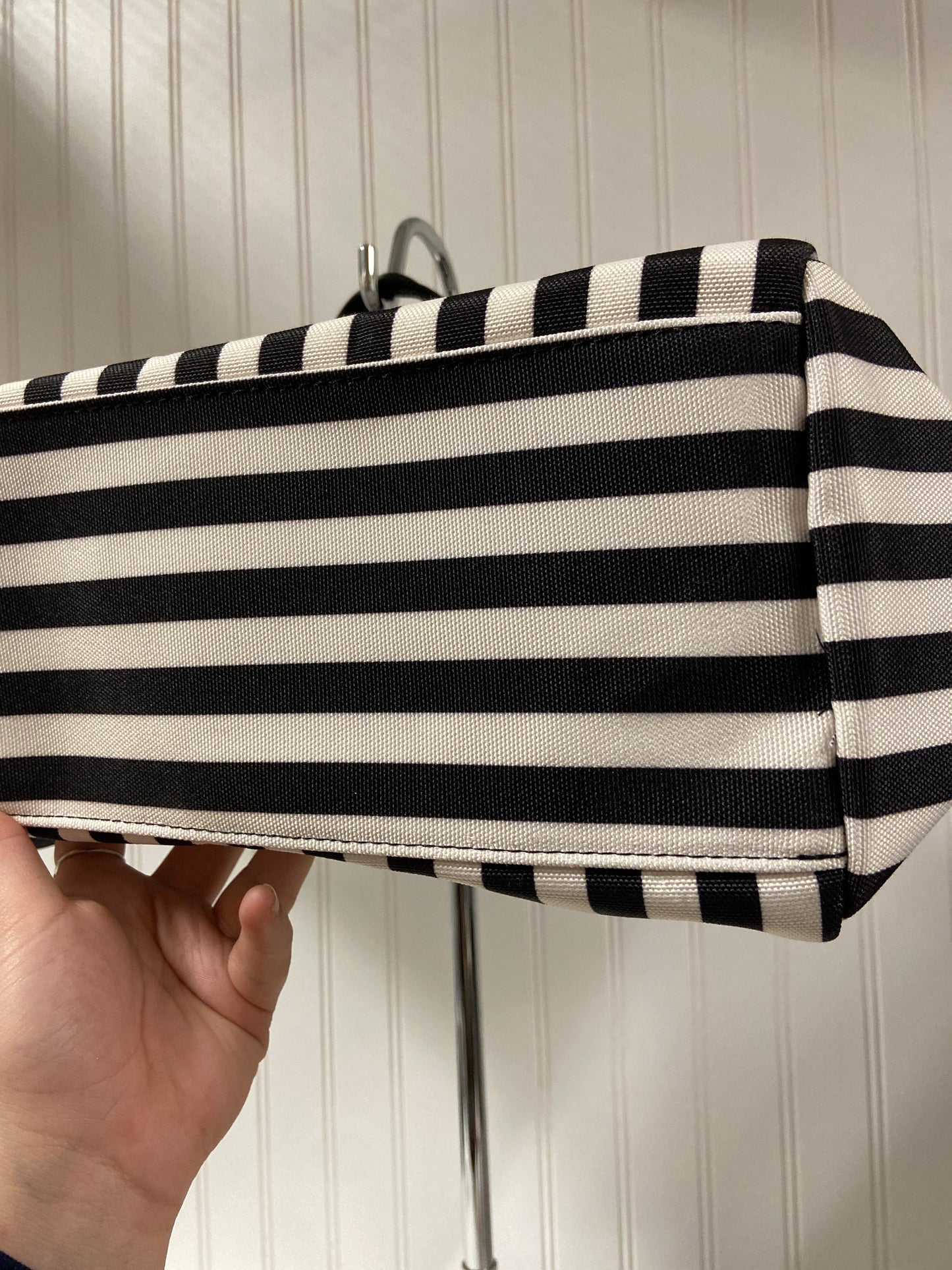 Tote Alice + Olivia, Size Medium