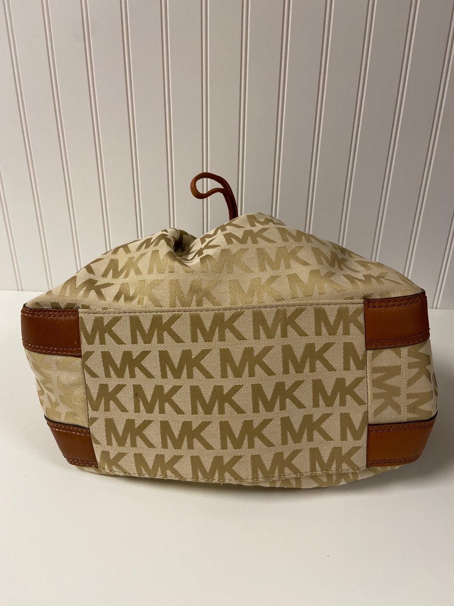 Handbag Designer By Michael Kors  Size: Large