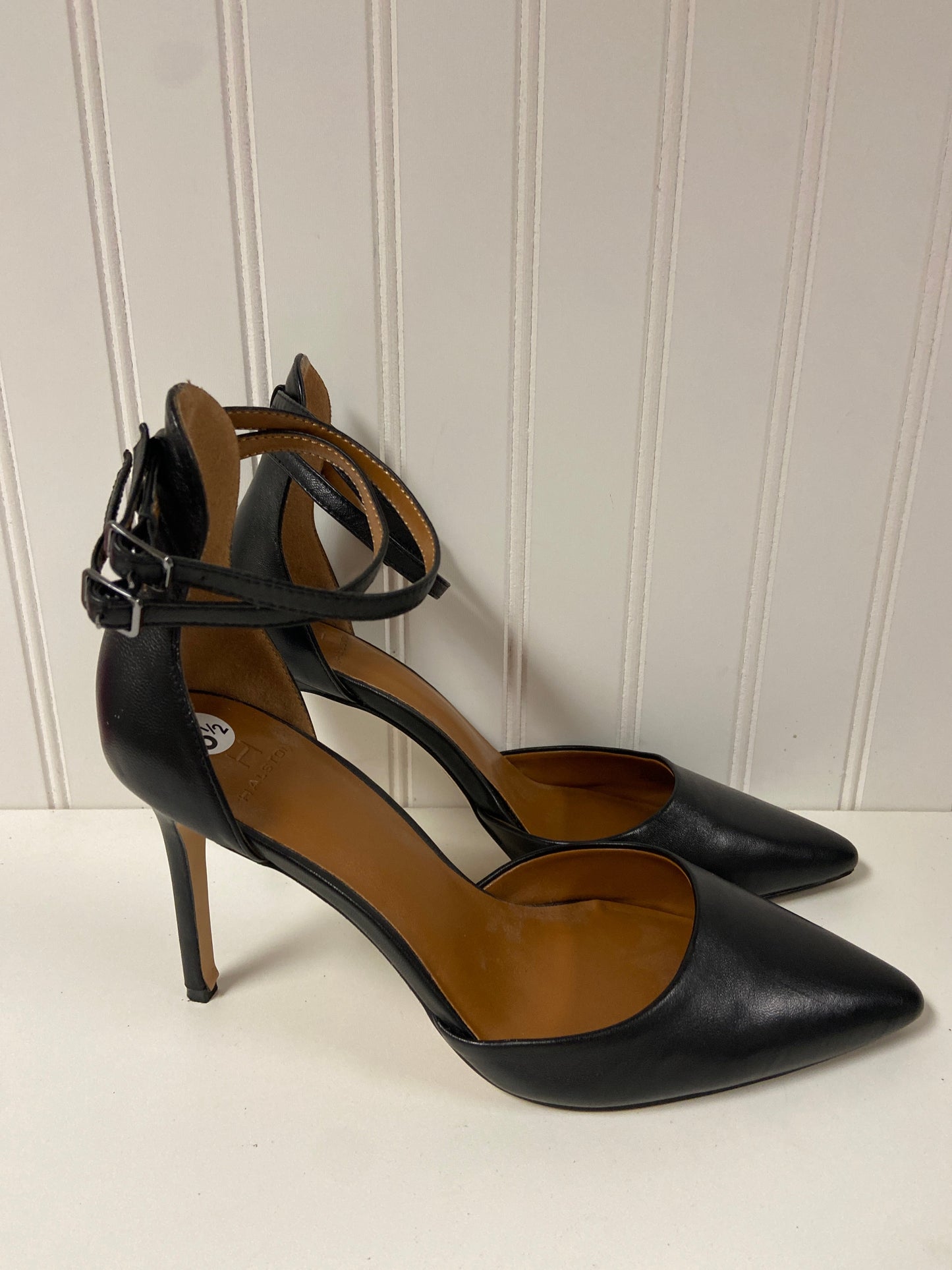 Black Shoes Designer Halston, Size 8.5