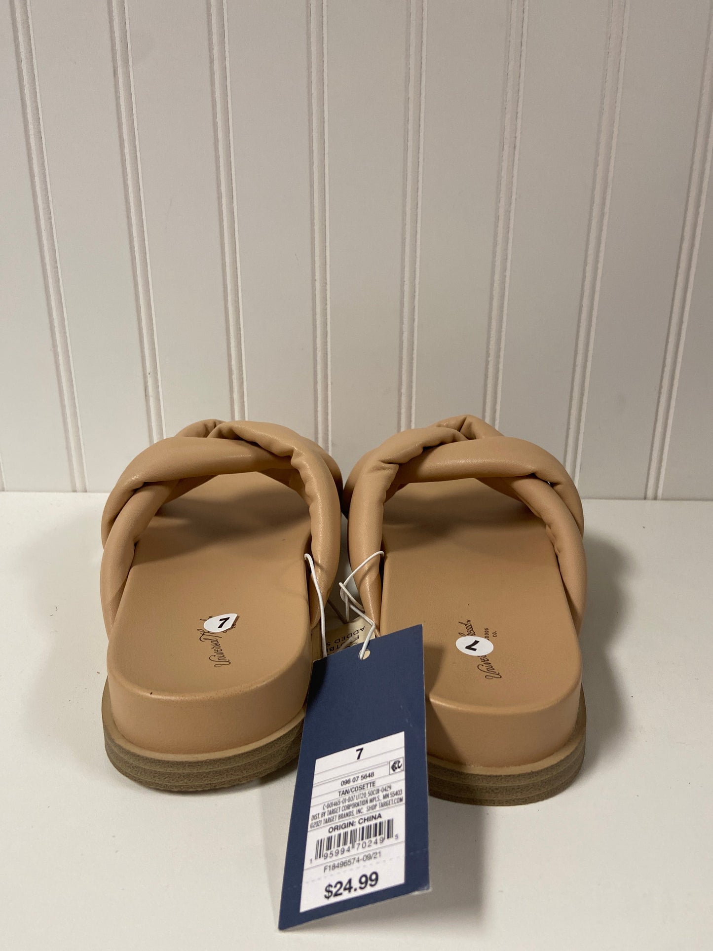 Tan Sandals Flats Universal Thread, Size 7