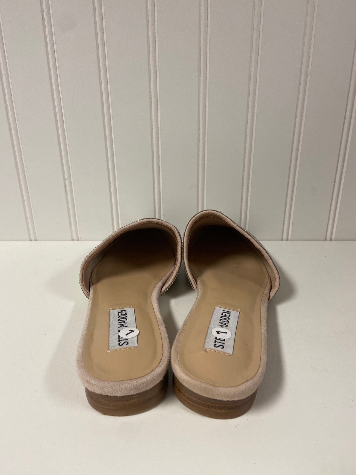 Silver & Tan Shoes Flats Steve Madden, Size 7