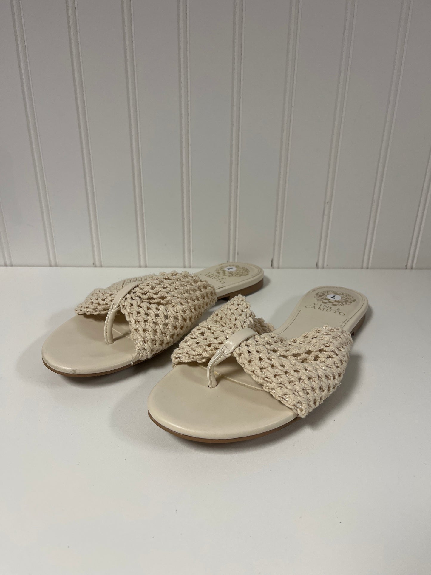 Sandals Flats By Vince Camuto In Cream, Size: 7