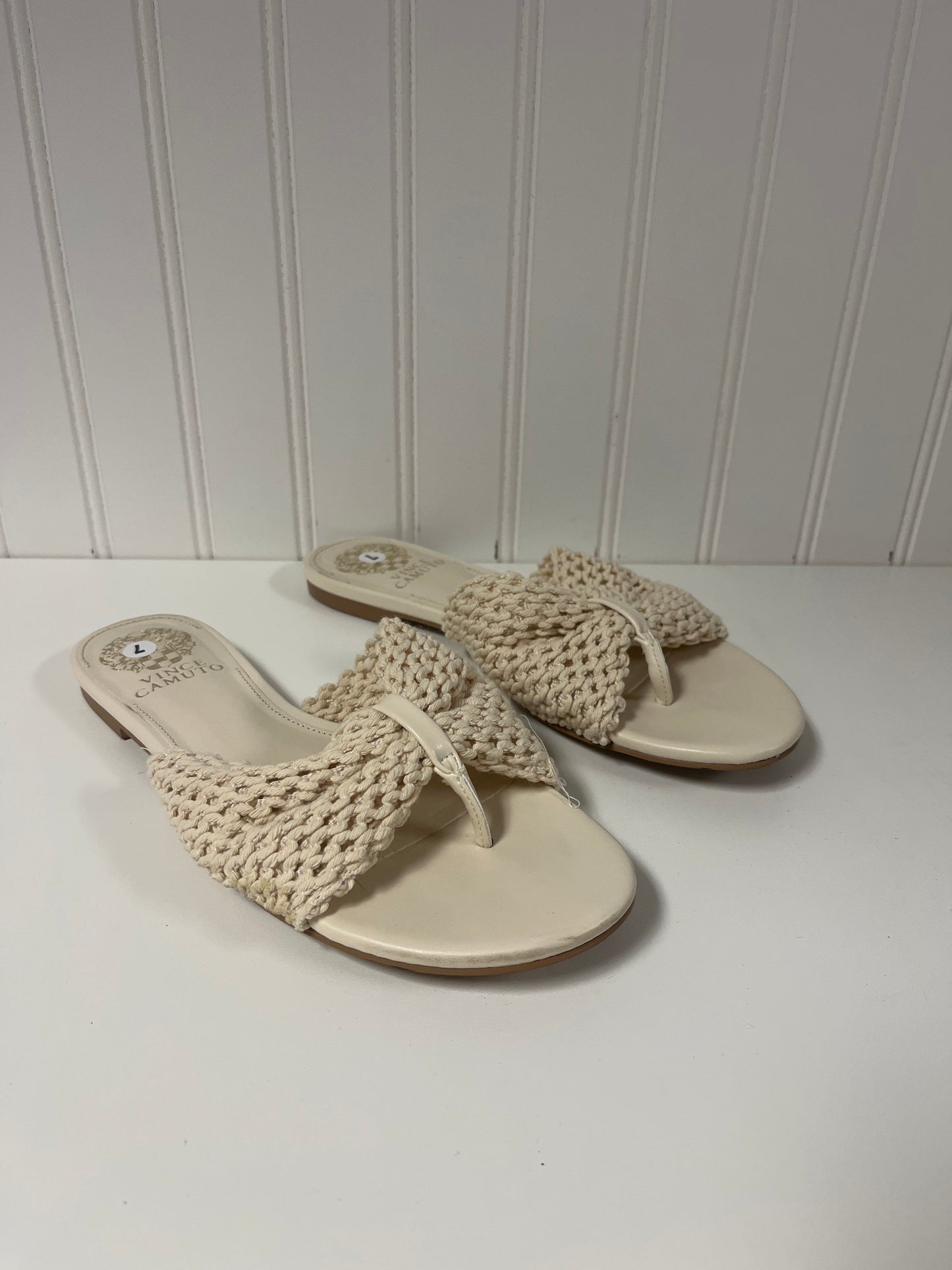 Sandals Flats By Vince Camuto In Cream, Size: 7