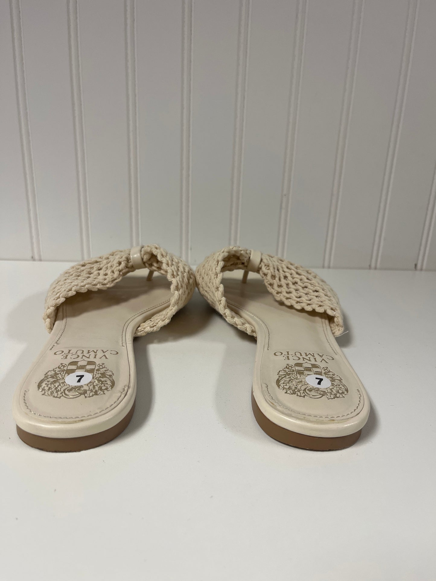 Sandals Flats By Vince Camuto In Cream, Size: 7