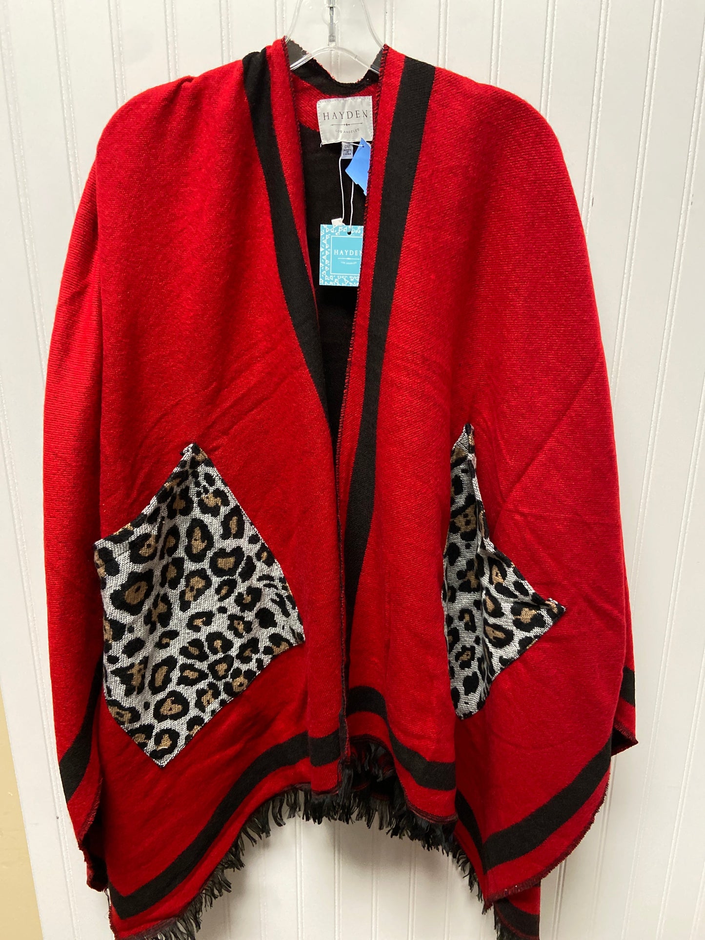 Shawl By Hayden La In Black & Red