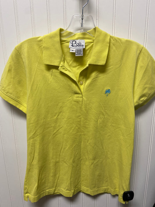 Top Short Sleeve Designer By Lilly Pulitzer In Yellow, Size: M