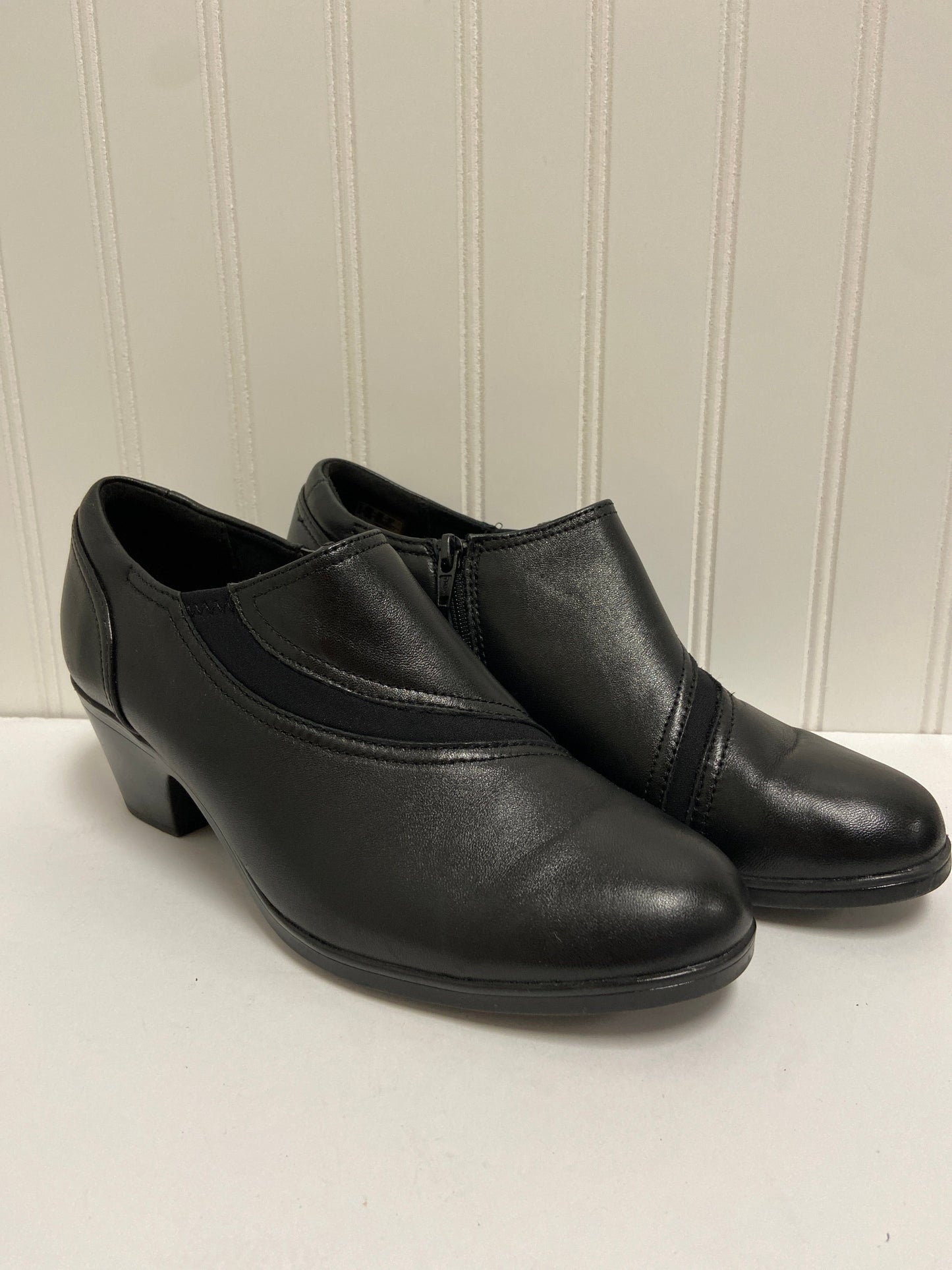 Shoes Heels Block By Clarks  Size: 9.5