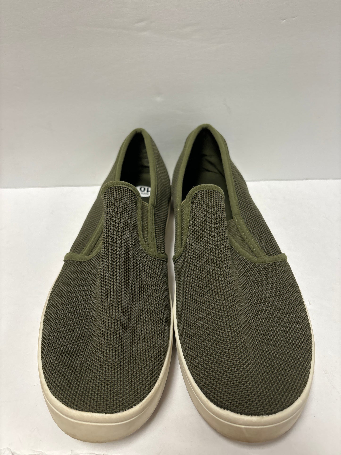 Green Shoes Flats Report, Size 10