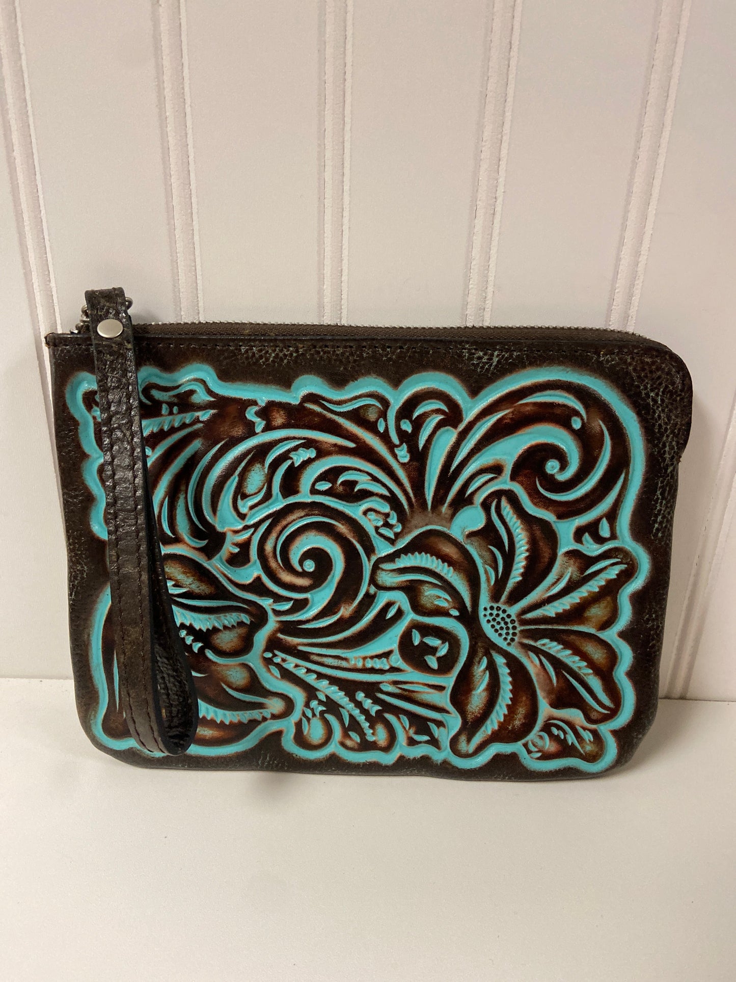 Wristlet Designer Patricia Nash, Size Large