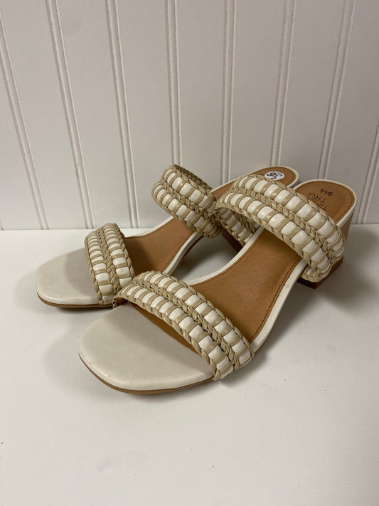 Cream & White Shoes Heels Block Time And Tru, Size 9.5