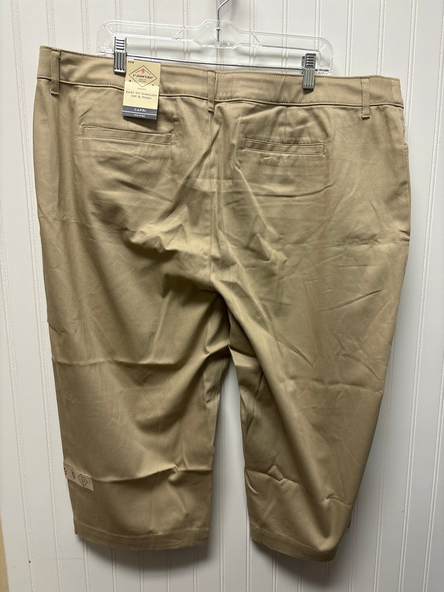 Beige Capris St Johns Bay, Size 22w