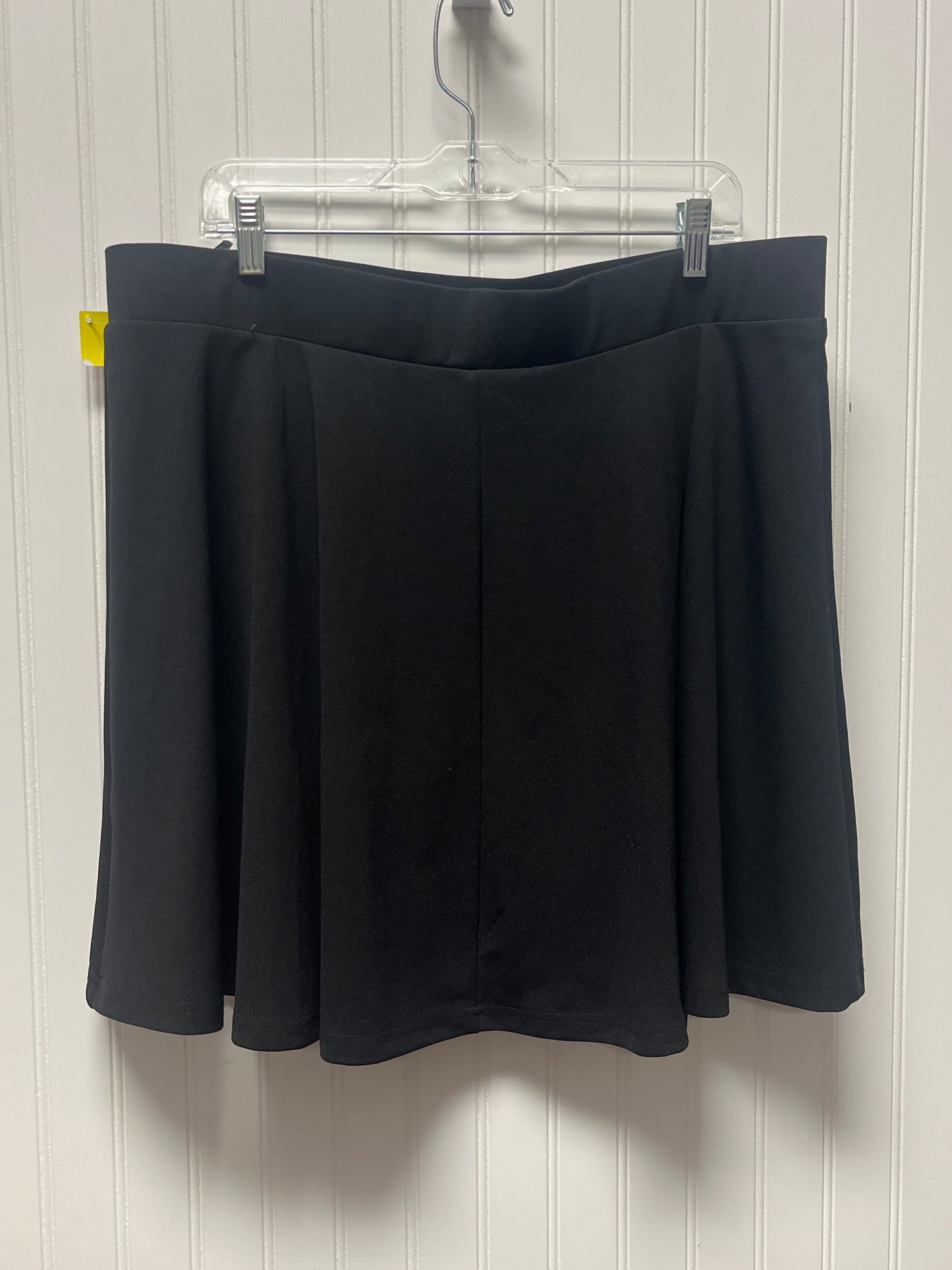 Skort By Clothes Mentor In Black, Size: 22