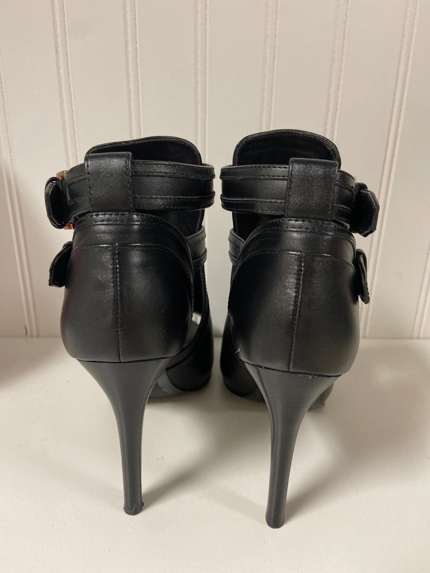 Shoes Designer By Michael Kors In Black, Size: 6.5