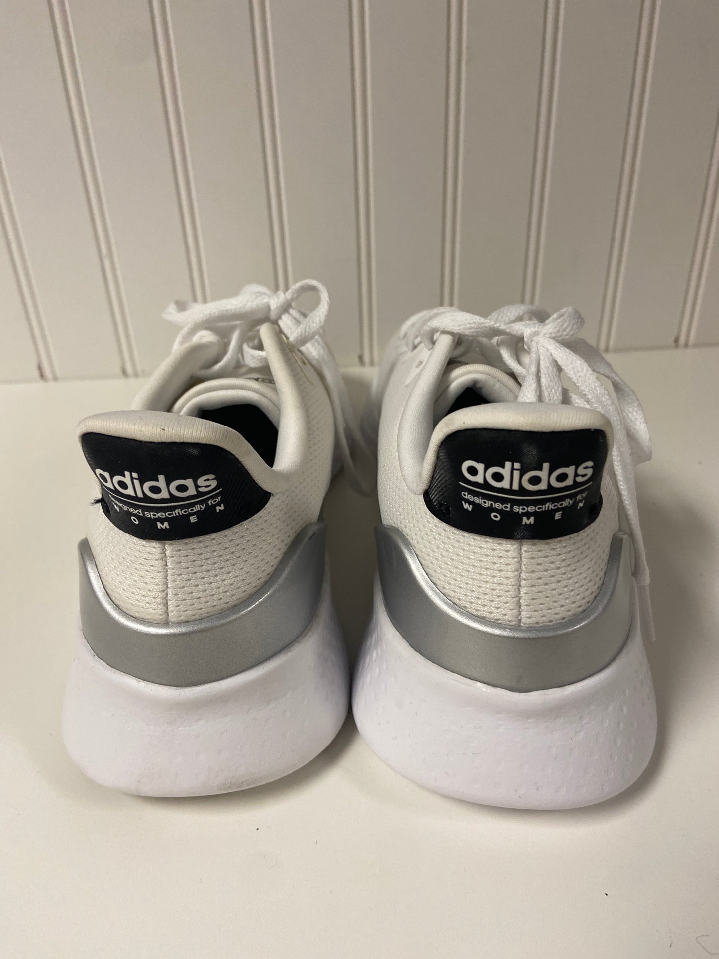 Shoes Sneakers By Adidas In White, Size: 9.5