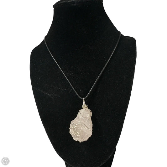 Necklace Pendant By Clothes Mentor, Size: 1