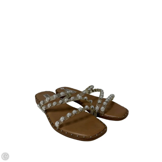 Sandals Flats By Steve Madden In Silver, Size: 8
