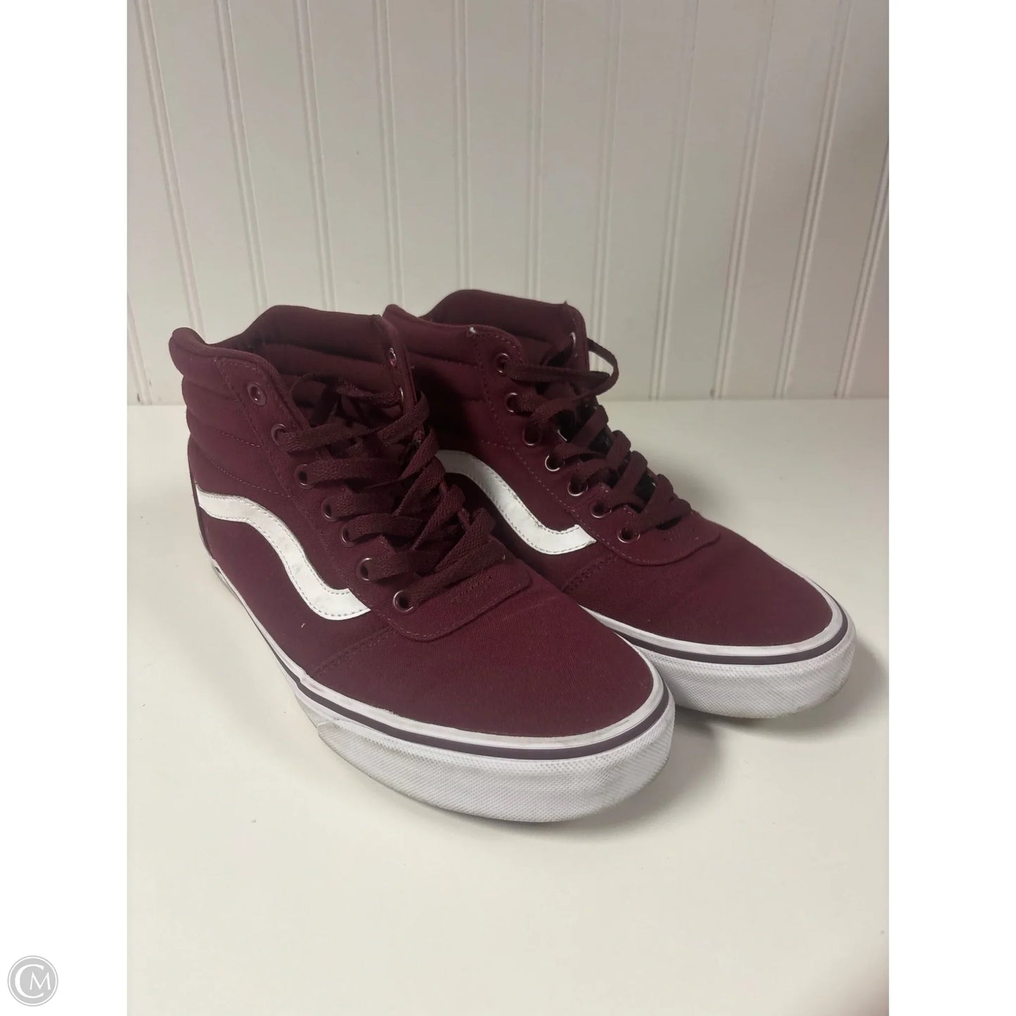 Shoes Sneakers By Vans In Maroon, Size: 10