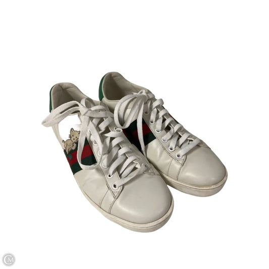 Shoes Luxury Designer By Gucci In White, Size: 6.5