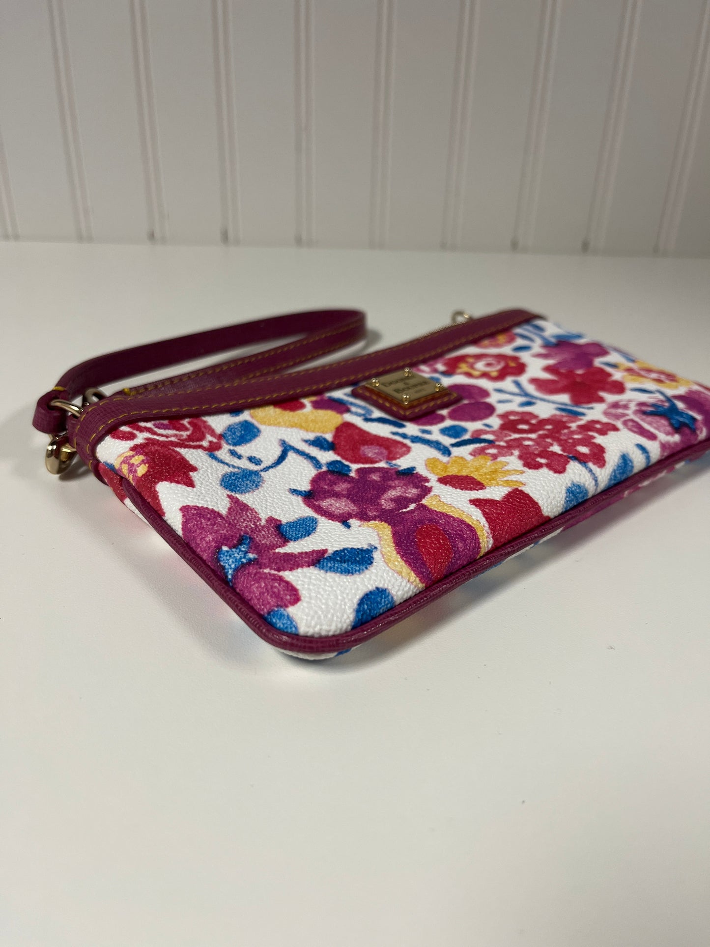 Wristlet Designer By Dooney And Bourke, Size: Medium