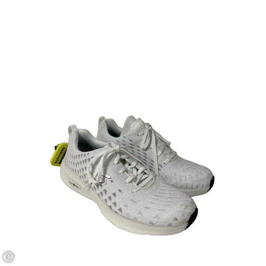Shoes Athletic By Skechers In White, Size: 7.5