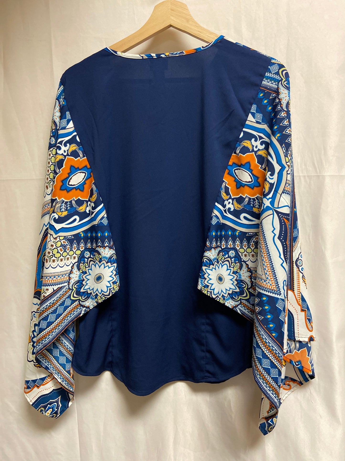 Top Long Sleeve By Chicos O  Size: S