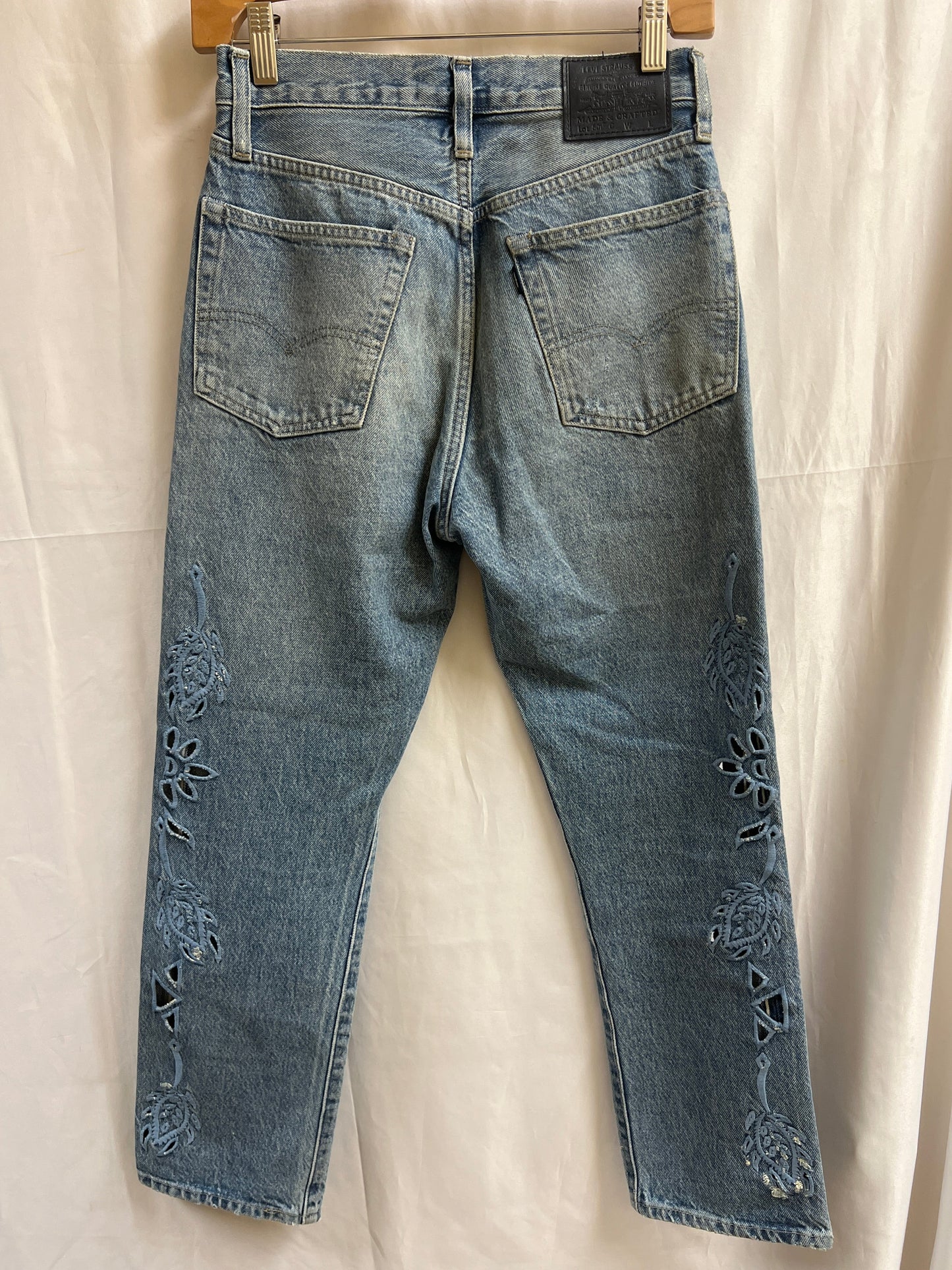 Jeans Relaxed/boyfriend By Levis  Size: 2