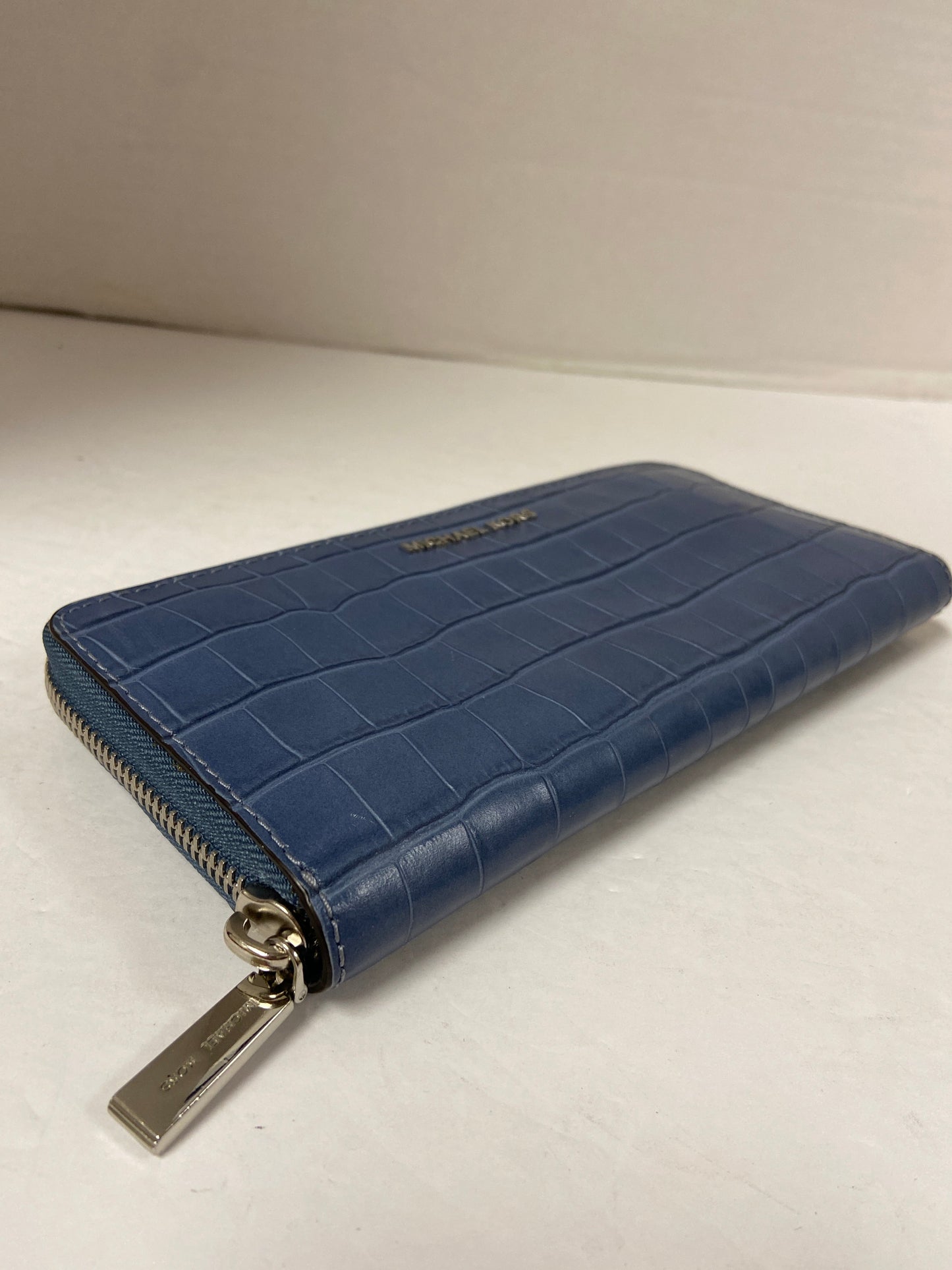 Wallet Designer By Michael Kors  Size: Large