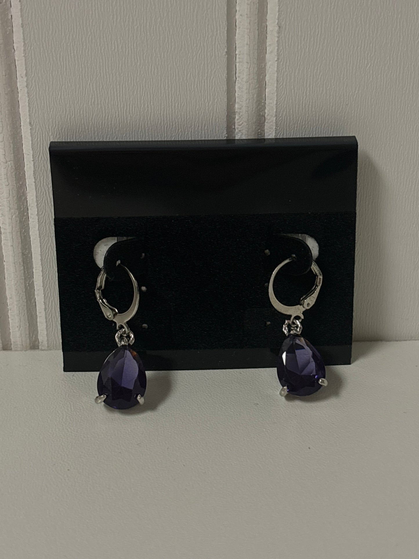 Earrings Dangle/drop By Clothes Mentor  Size: 1