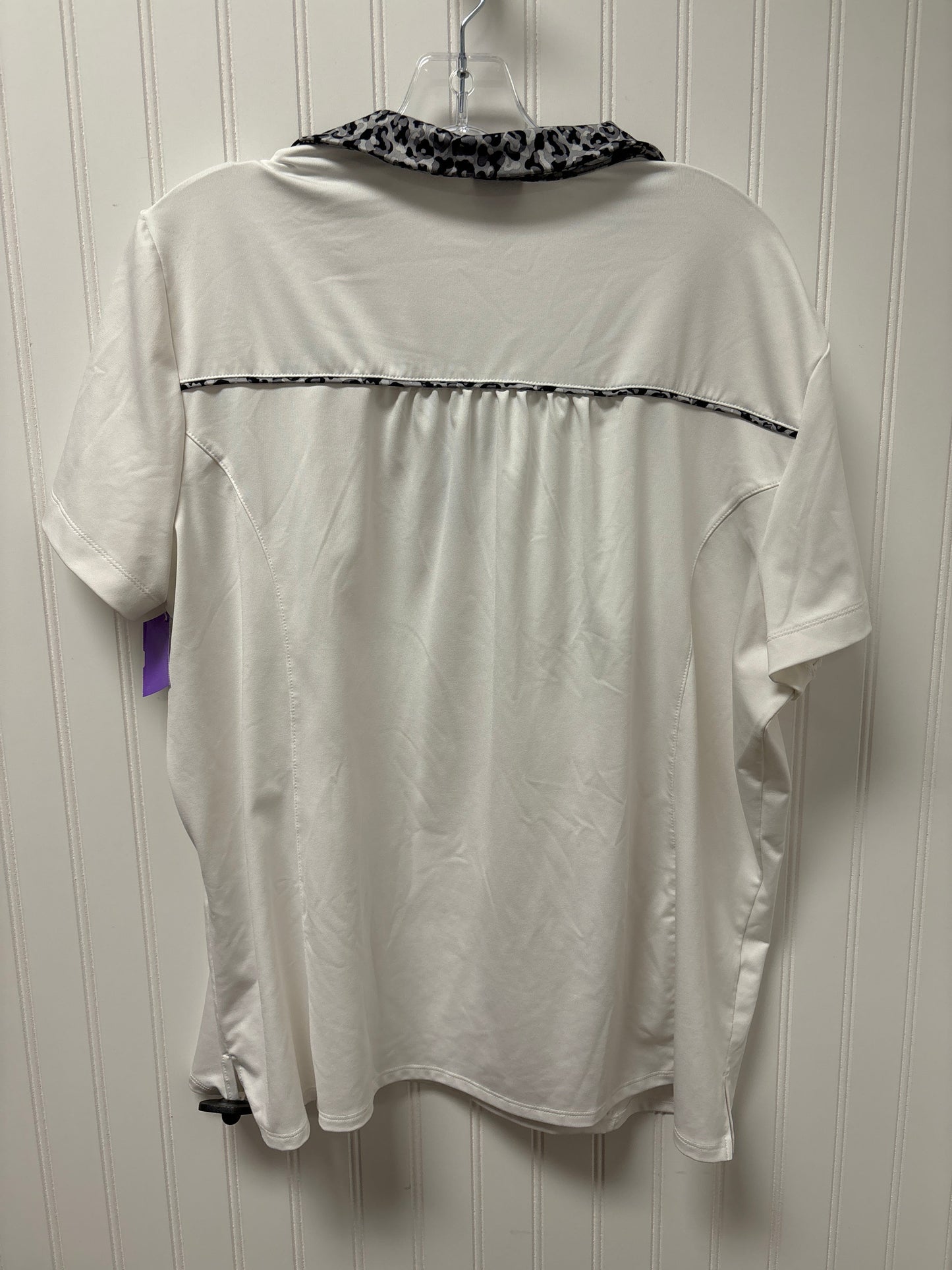 White Athletic Top Short Sleeve Chicos, Size 1x