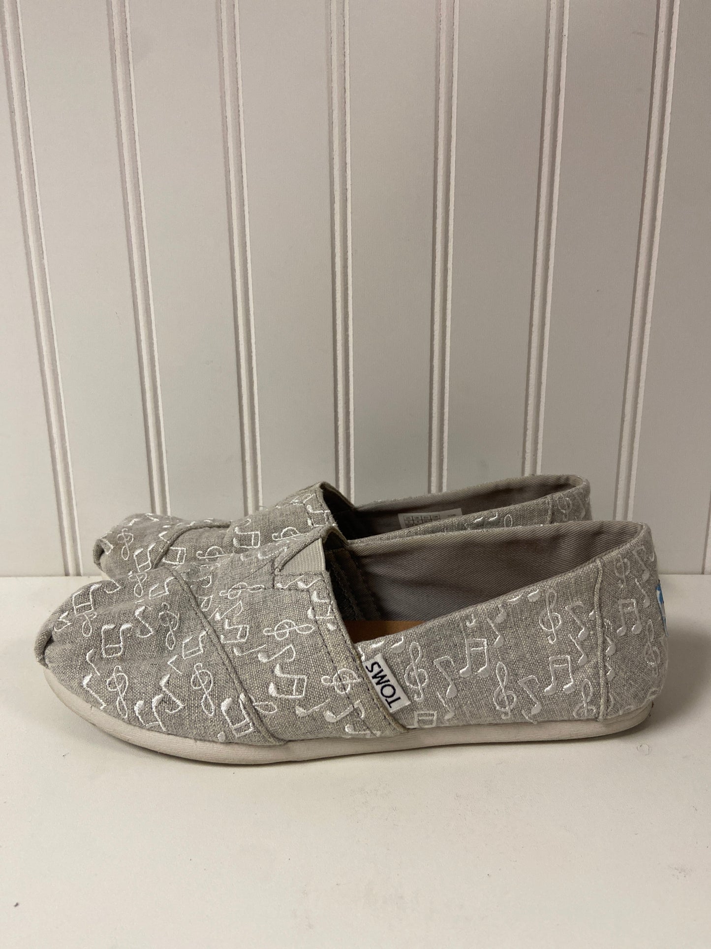 Grey Shoes Flats Toms, Size 6