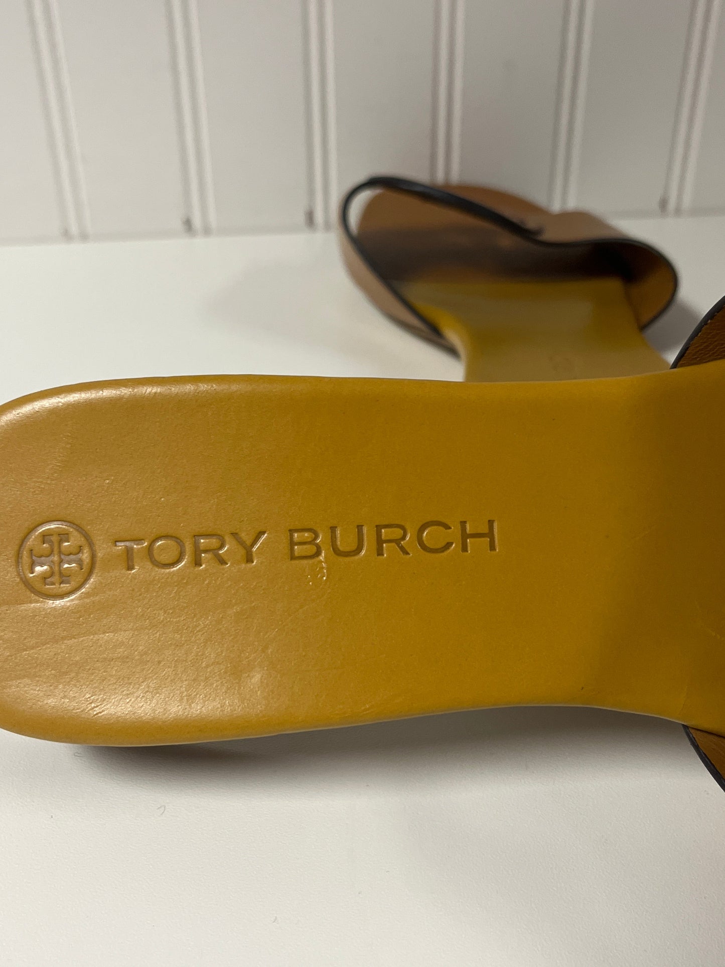 Sandals Designer By Tory Burch In Tan, Size: 10.5