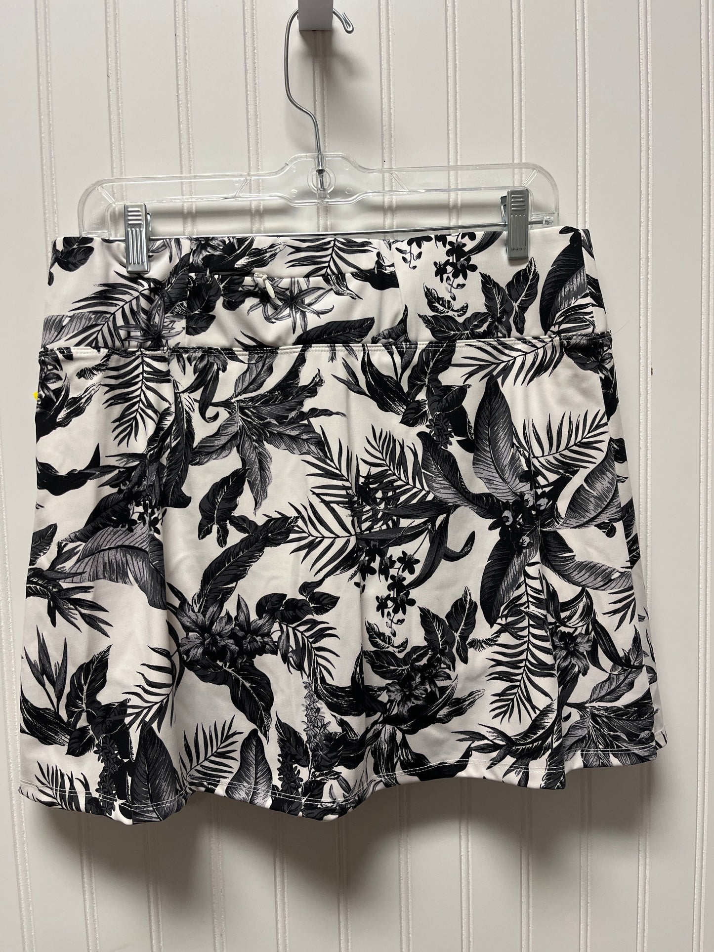 Skort By Tommy Bahama In Black & White, Size: L