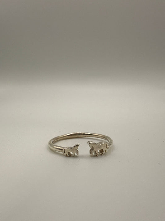 Ring Band By Clothes Mentor, Size: 7