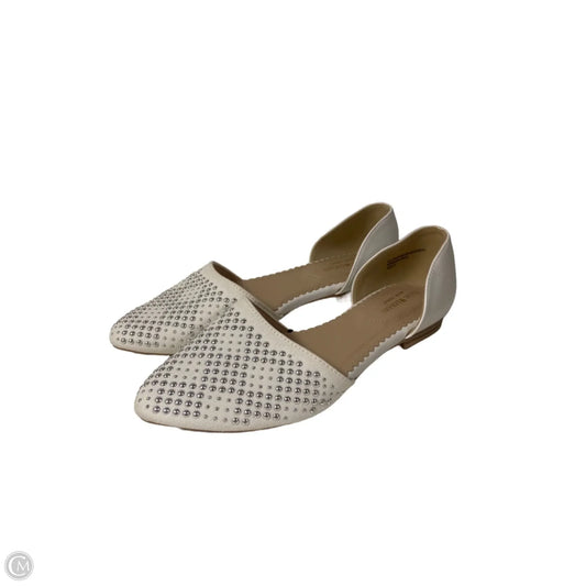 Shoes Flats By Isaac Mizrahi In White, Size: 7