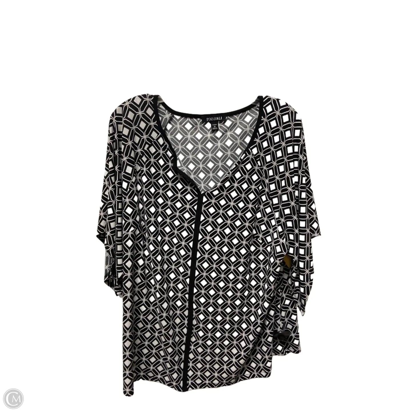 Top Short Sleeve By Roz And Ali In Black & White, Size: 1x