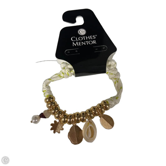 Bracelet Charm By Universal Thread, Size: 1