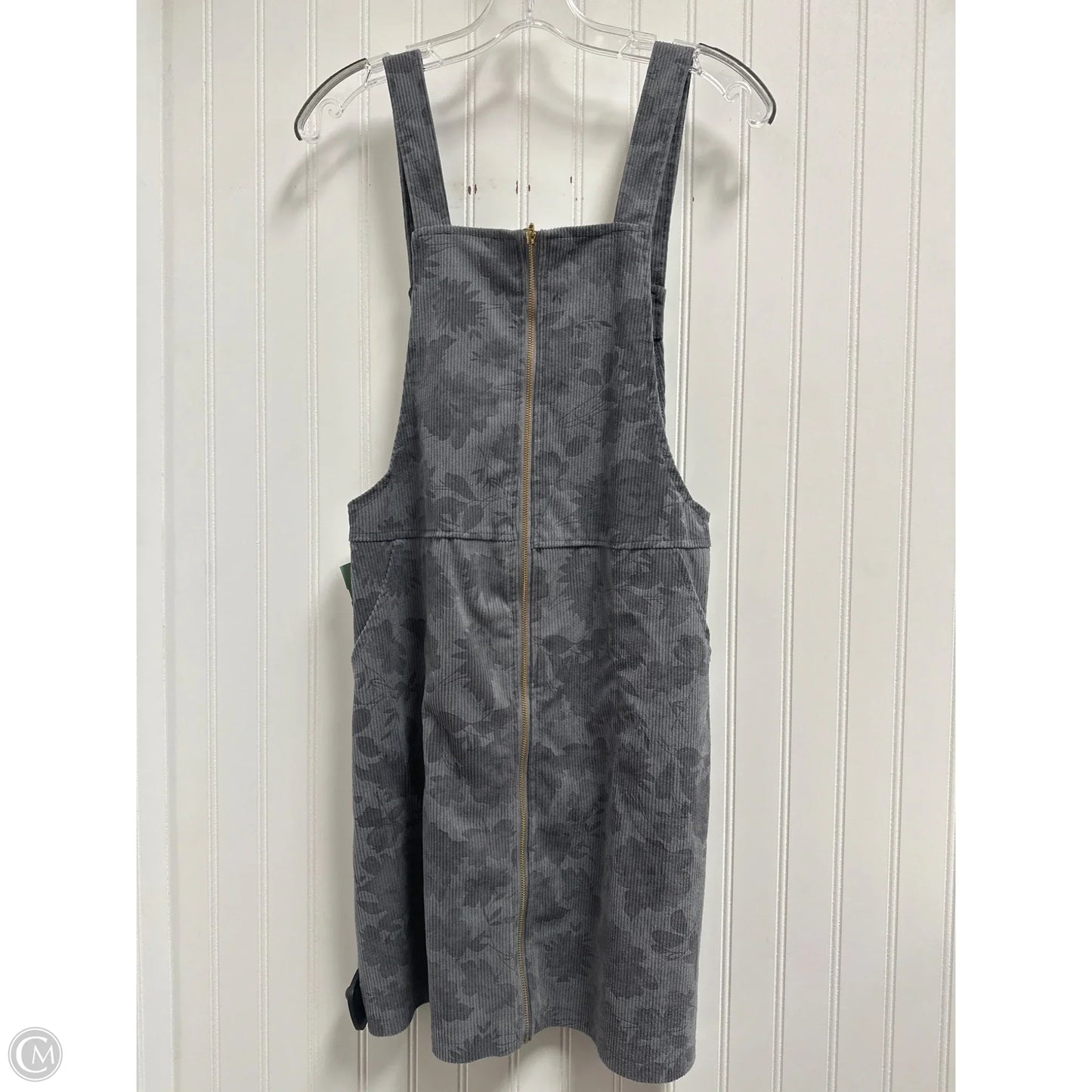 Dress Casual Short By Clothes Mentor In Grey, Size: S