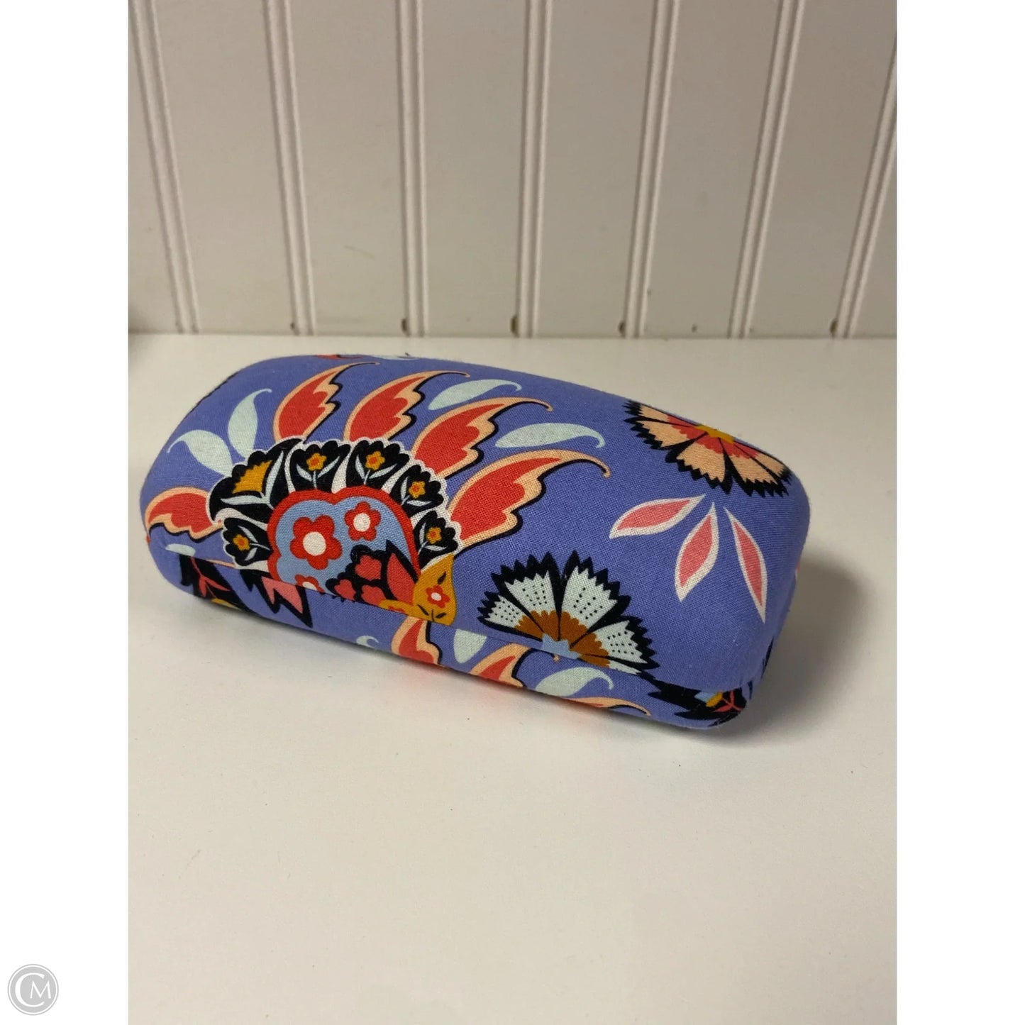 Sunglass Case By Clothes Mentor, Size: Large