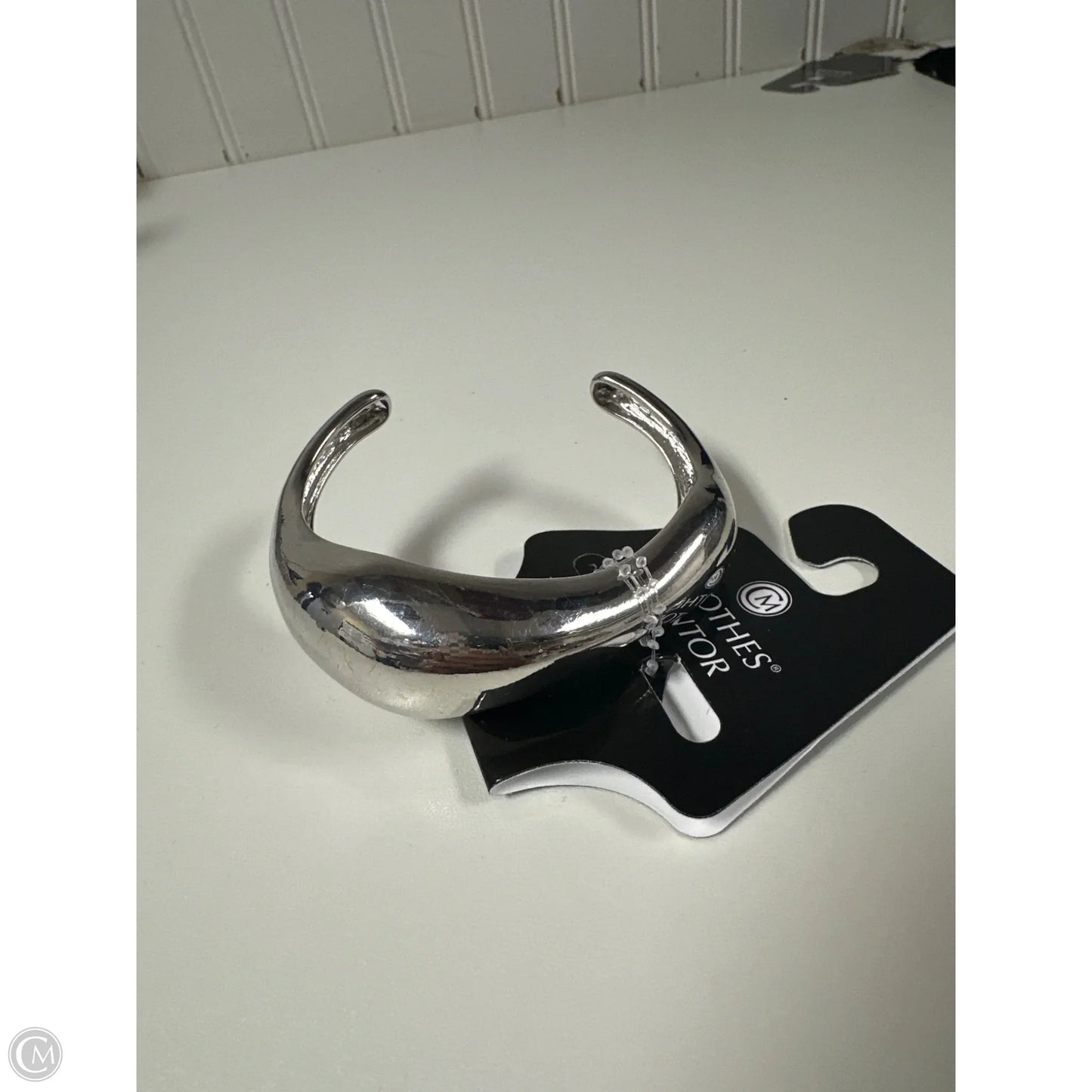 Bracelet Cuff By Clothes Mentor, Size: 1