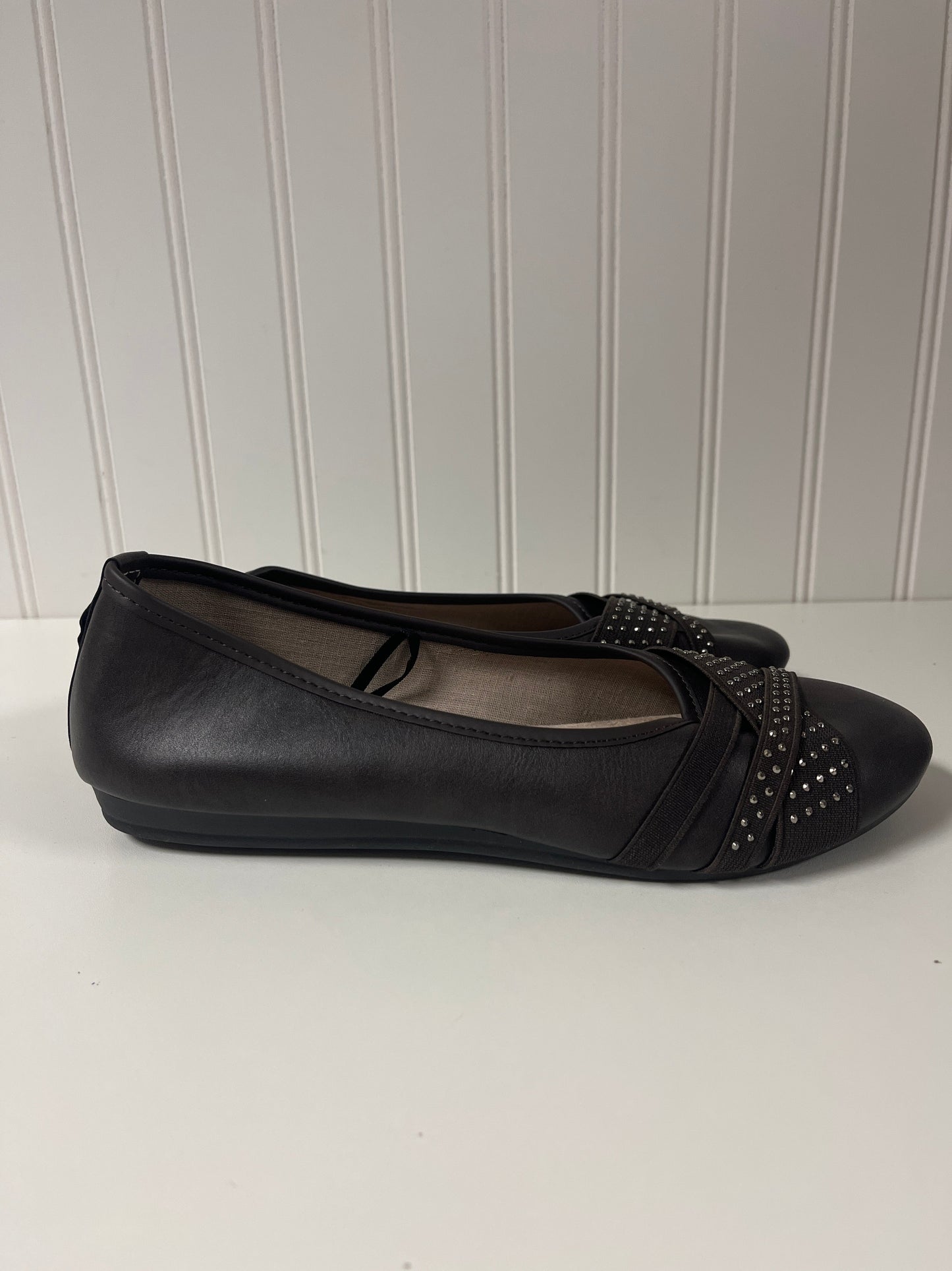 Shoes Flats By Clothes Mentor  Size: 7