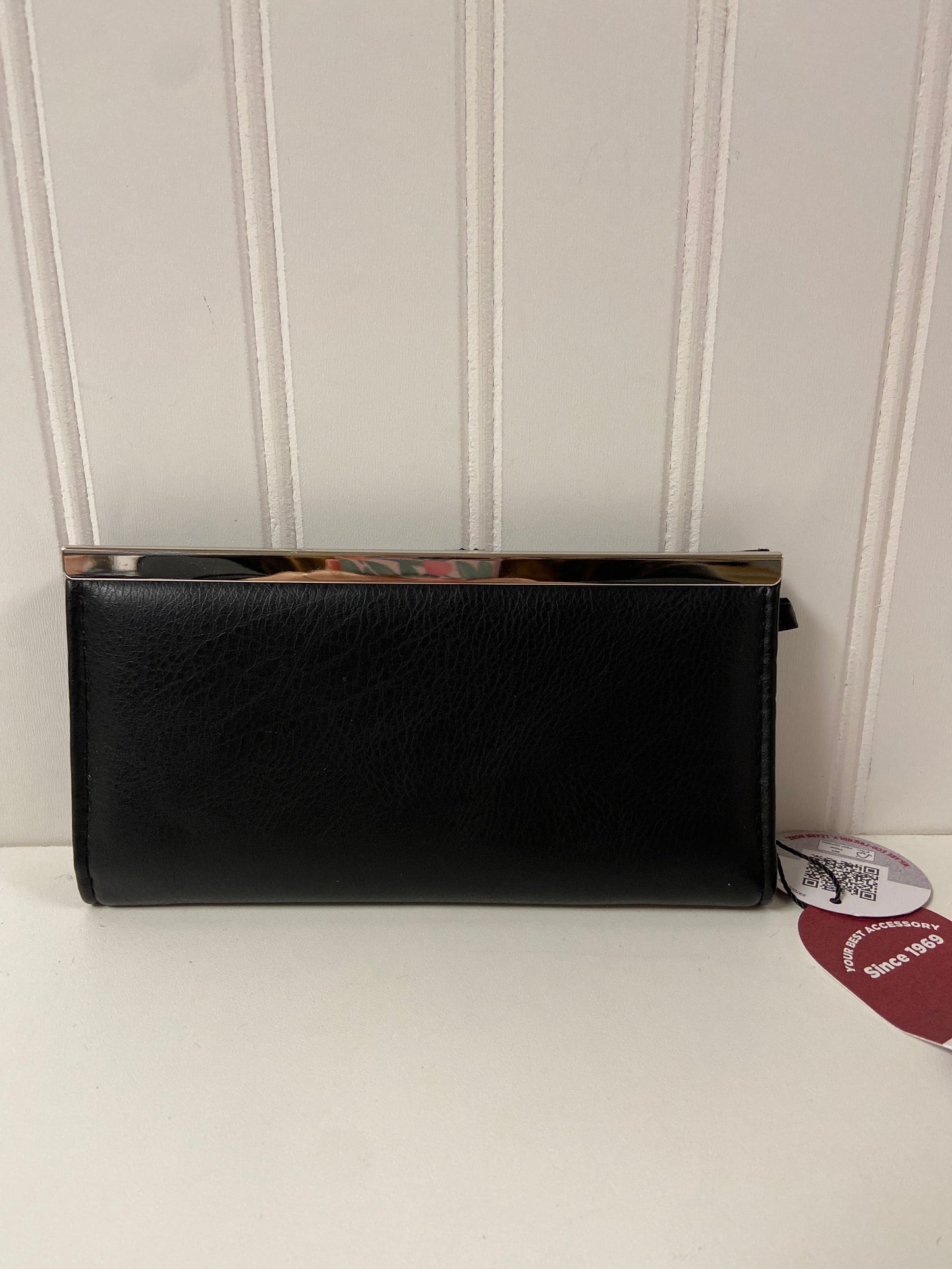 Wallet Clothes Mentor, Size Small