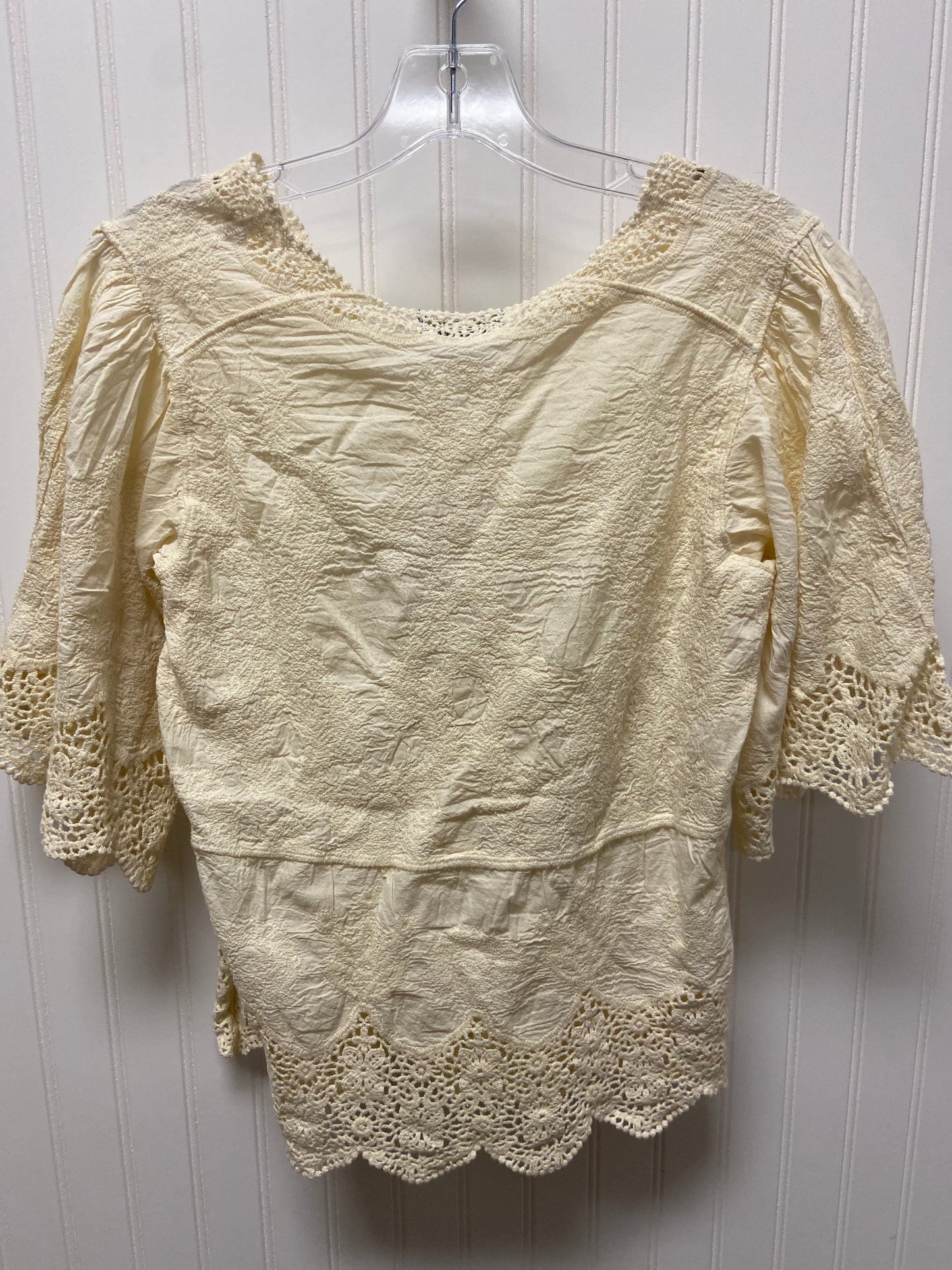 Cream Top 3/4 Sleeve Democracy, Size S