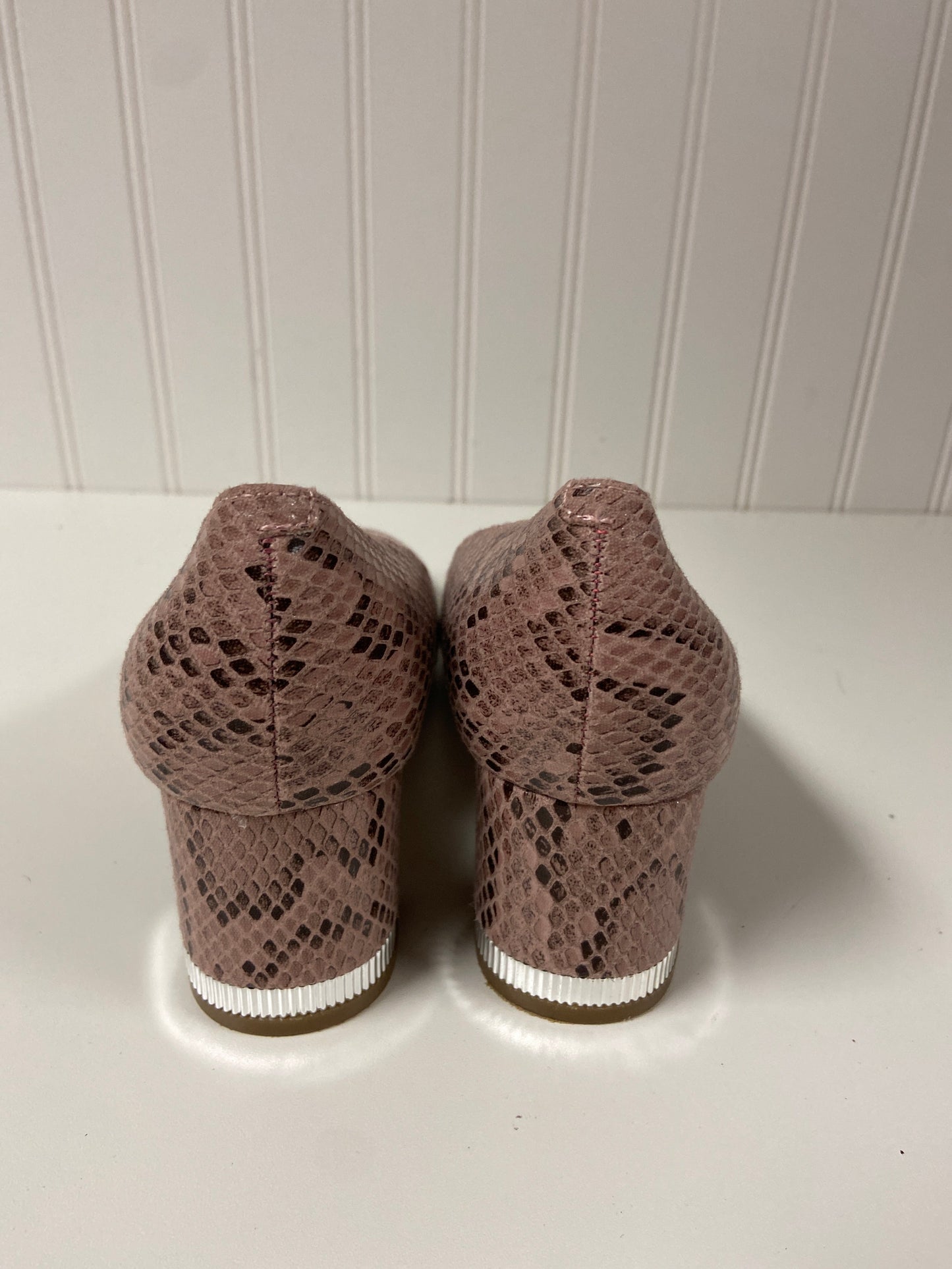 Pink Shoes Heels Block Bandolino, Size 7