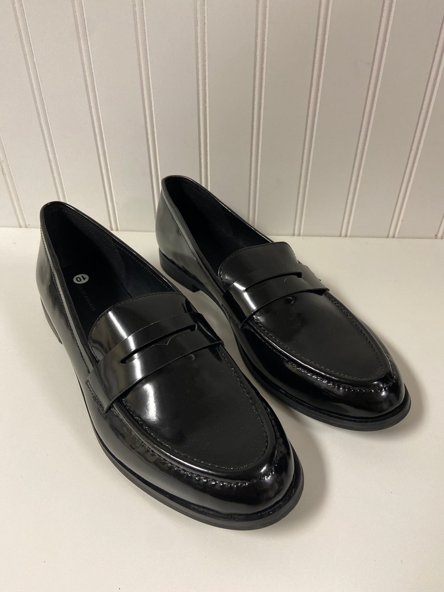 Shoes Flats By Banana Republic In Black, Size: 10