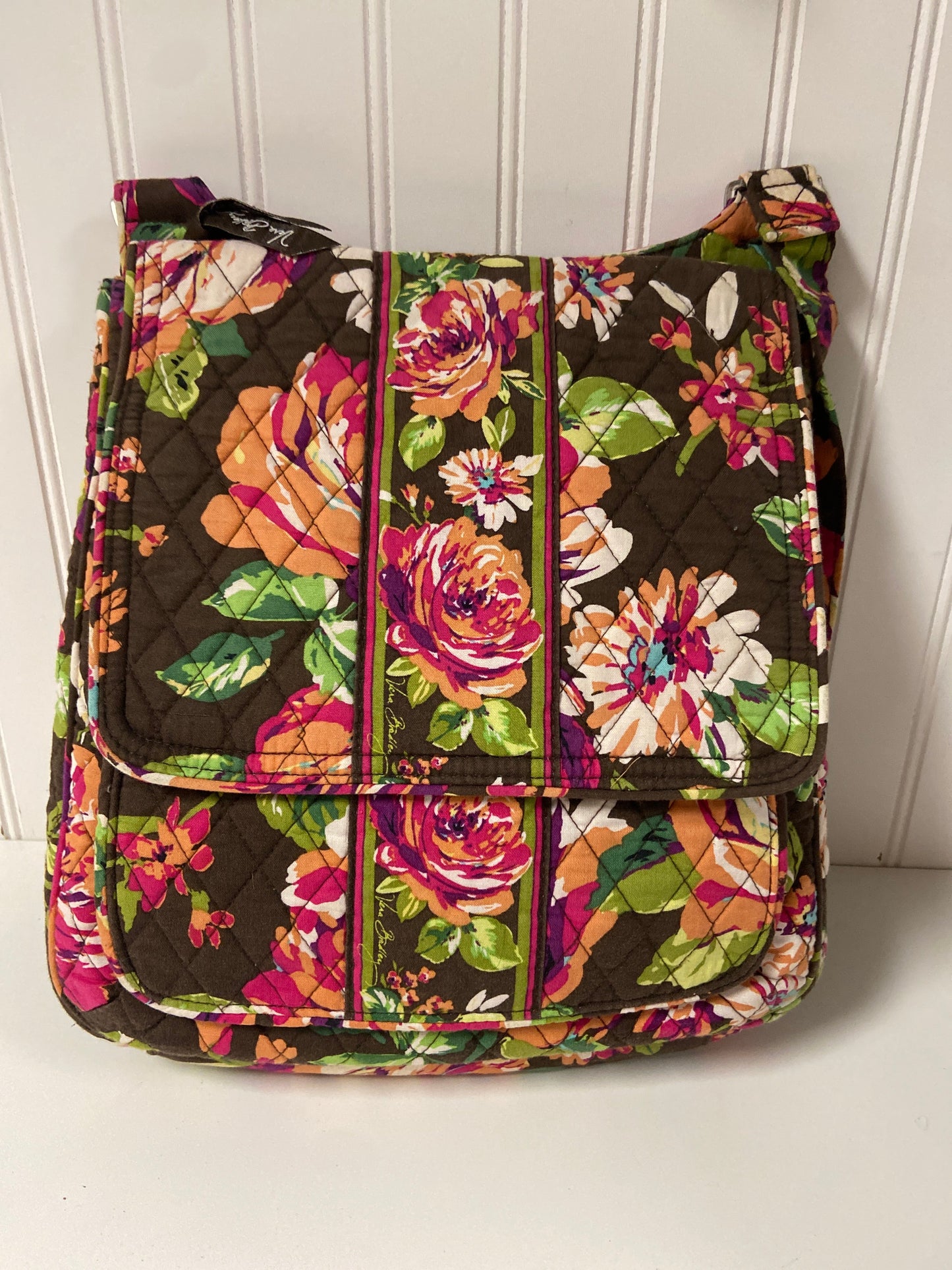 Handbag By Vera Bradley, Size: Medium